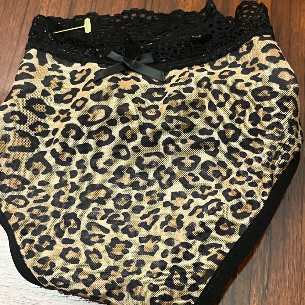 Leopard Print Lace Trim Pantie Size 4XL/ Firm Price